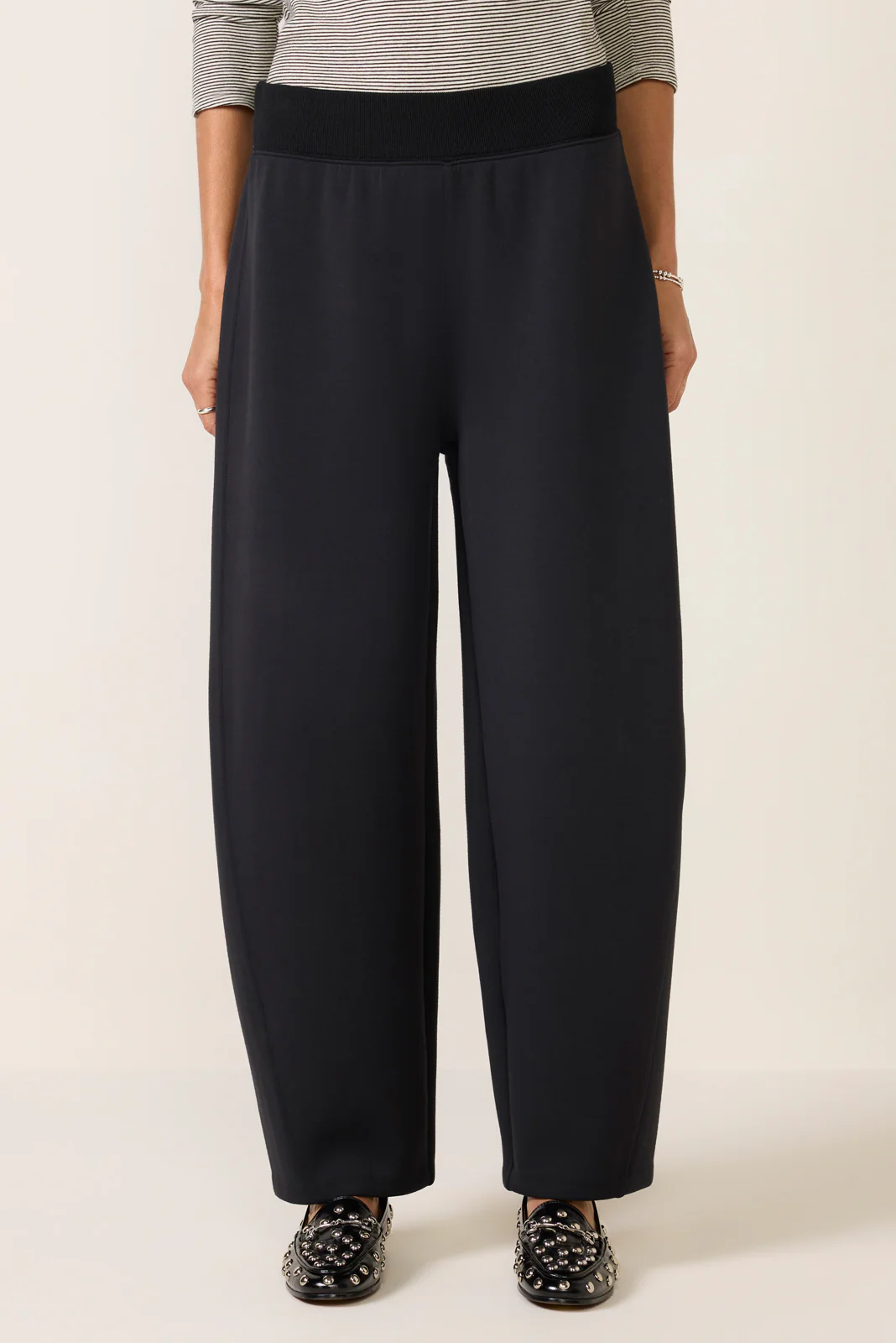 Air Essentials Luxe Ankle Pant - Image 5