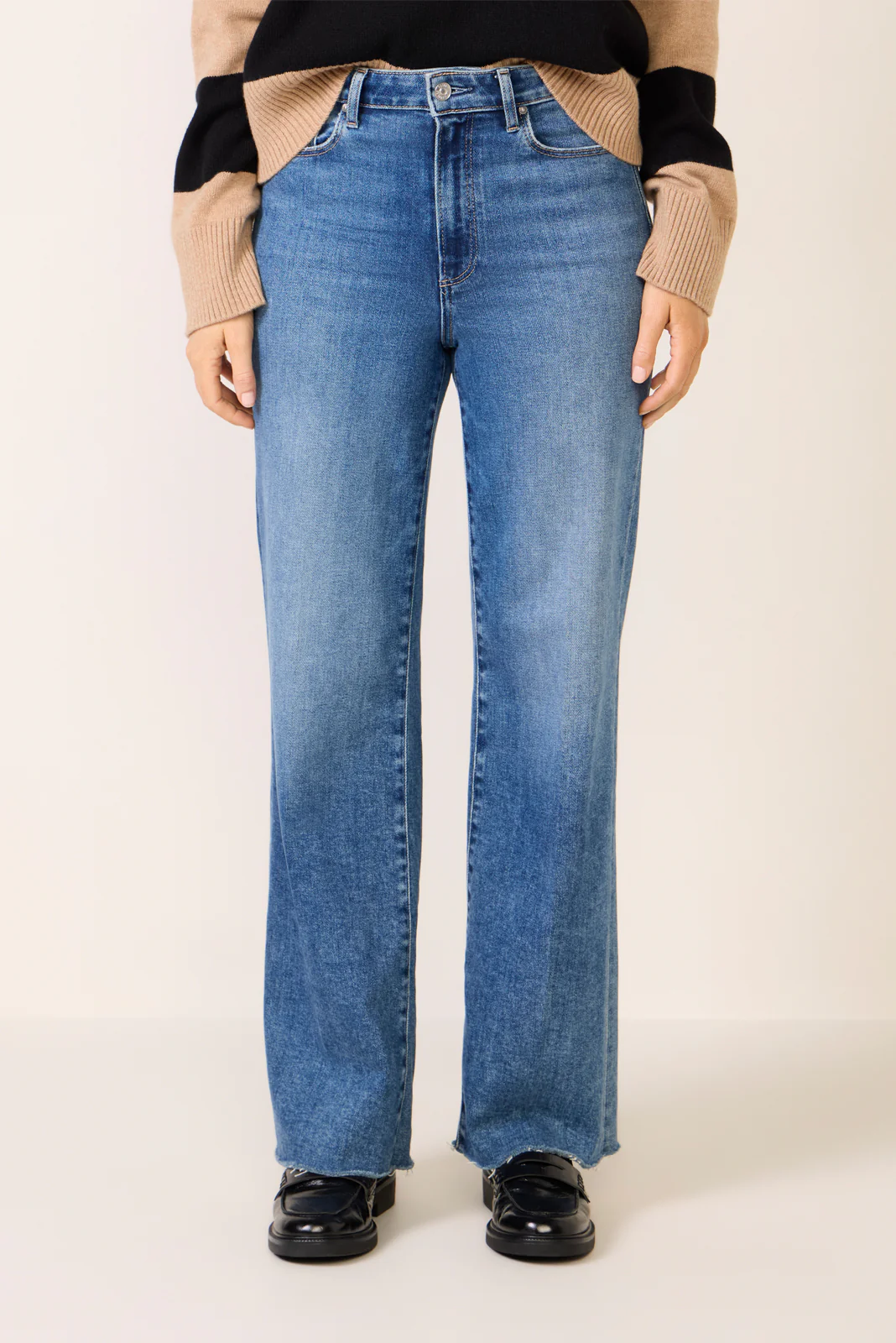 Anessa 31` w Raw Hem Wide Leg Jean - Image 5