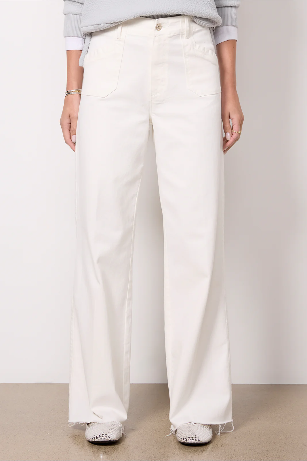 Anessa 31` w Utility Pocket - Image 5