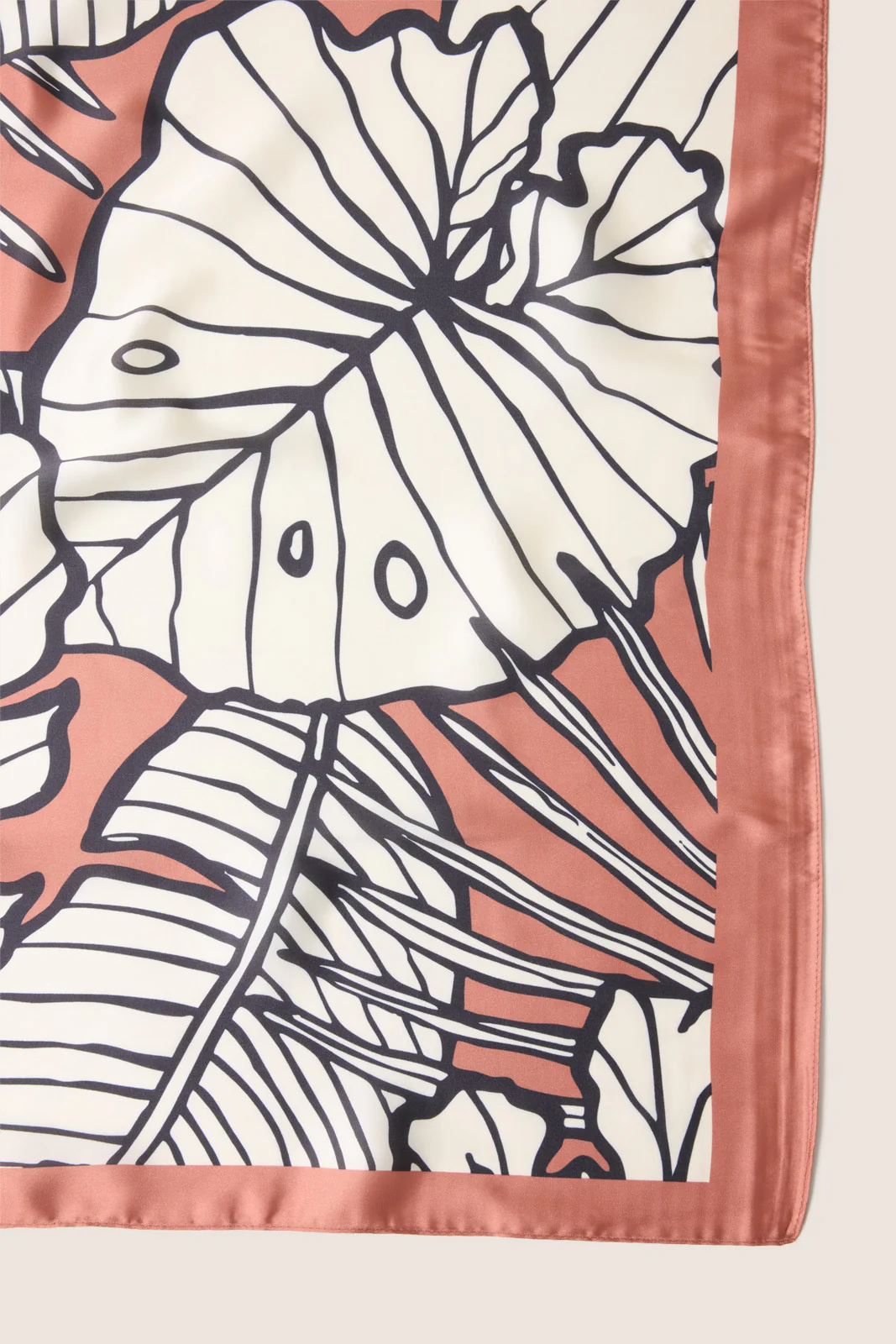 Anya Palm Leaf Bandana - Image 3