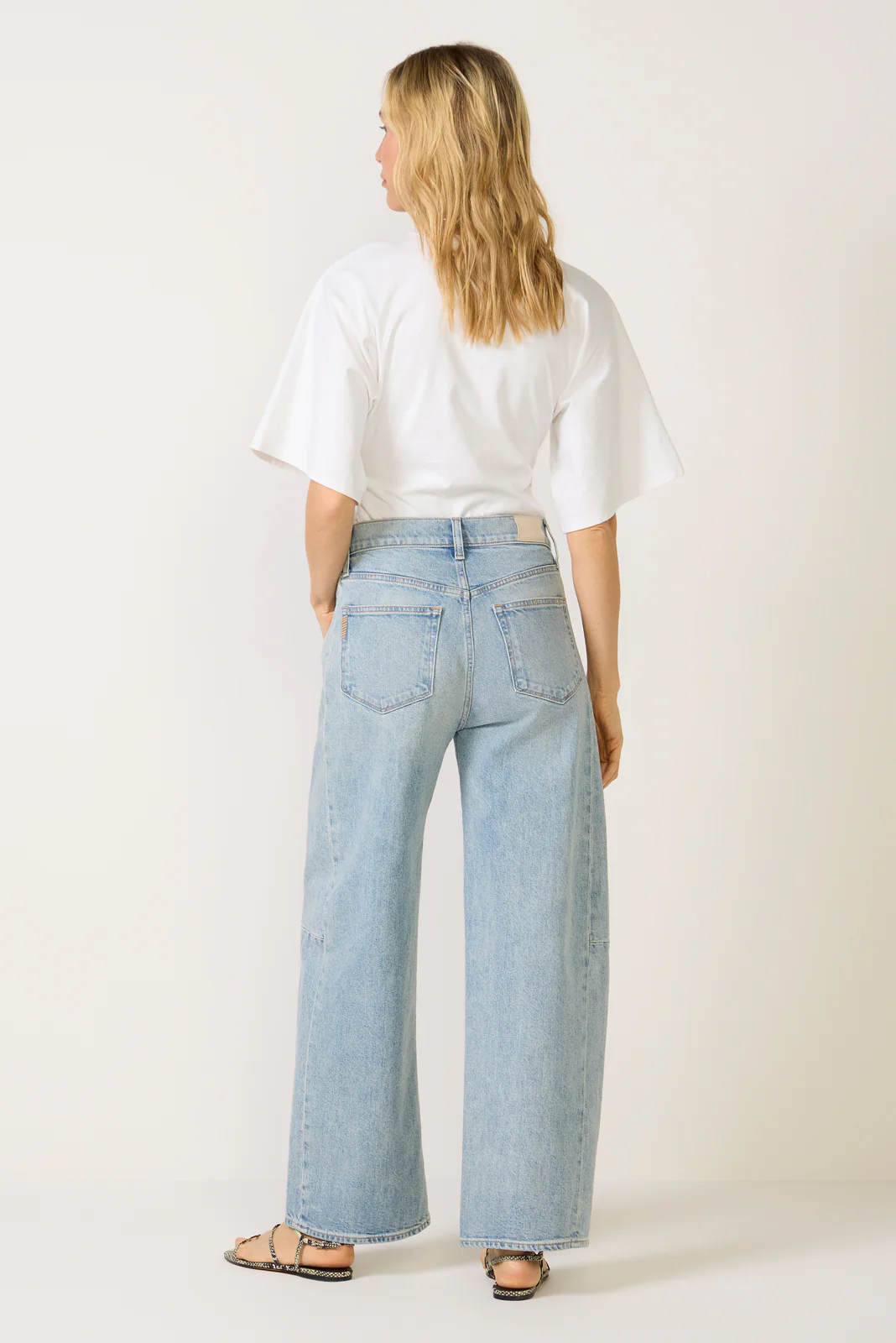 Arellia Skimmer W Outseam Panels Barrel Jean - Image 4