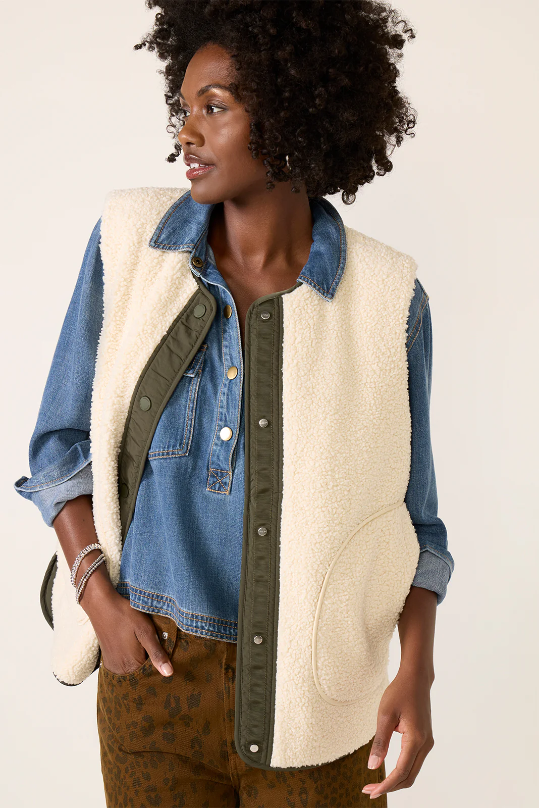 Audrea Reversible Gilet - Image 2