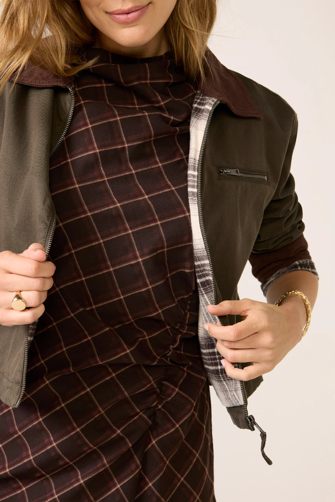 Avery Barn Jacket - Image 3