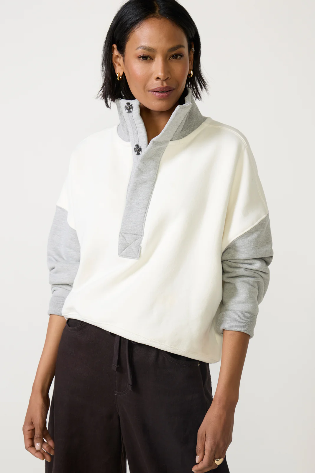 Colorblock Timeless Sweatshirt - Image 5