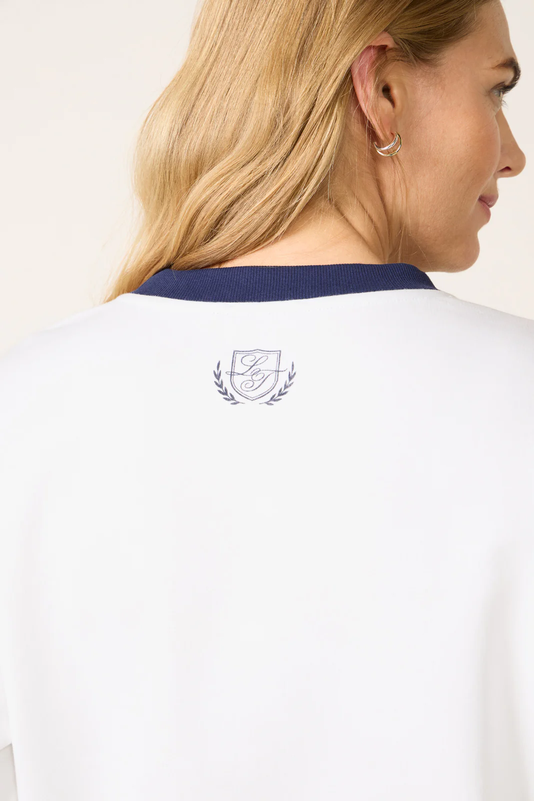 Crew Neck Patch Sweatshirt - Image 5