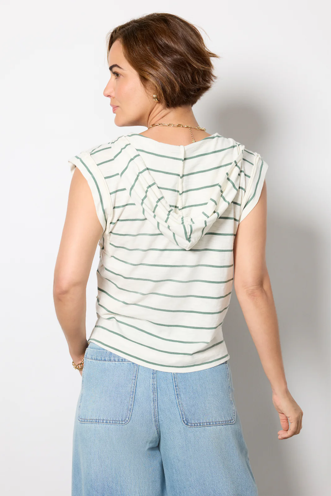 Cruz Sleeveless Hoodie - Image 4