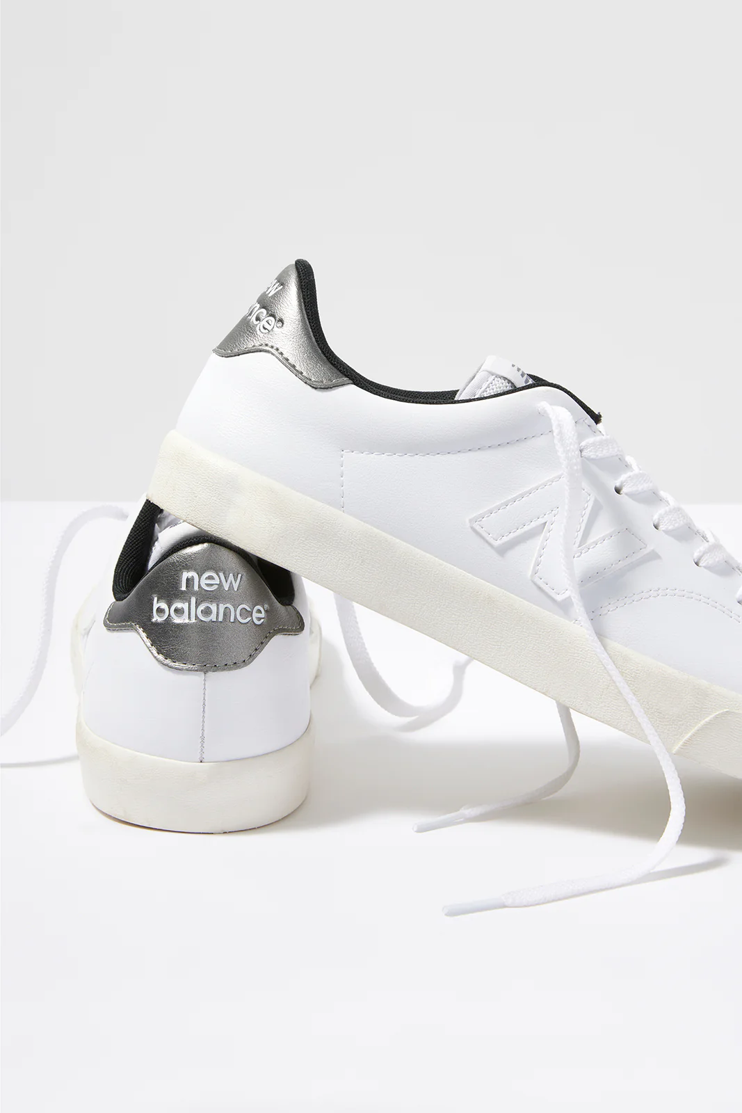 CT210 Sneaker - Image 3