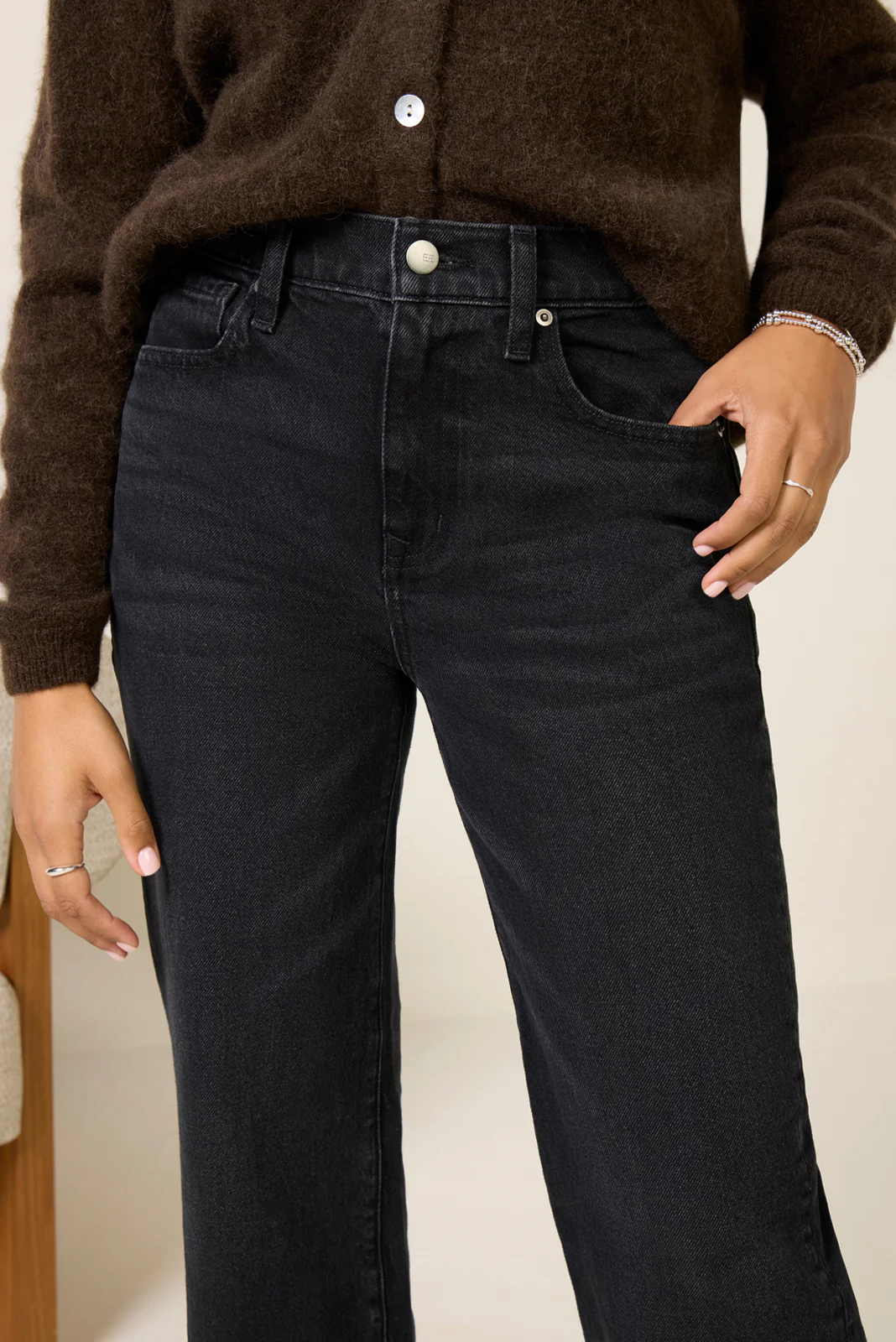 Ever Vintage Bootcut w Slit Jean - Image 3