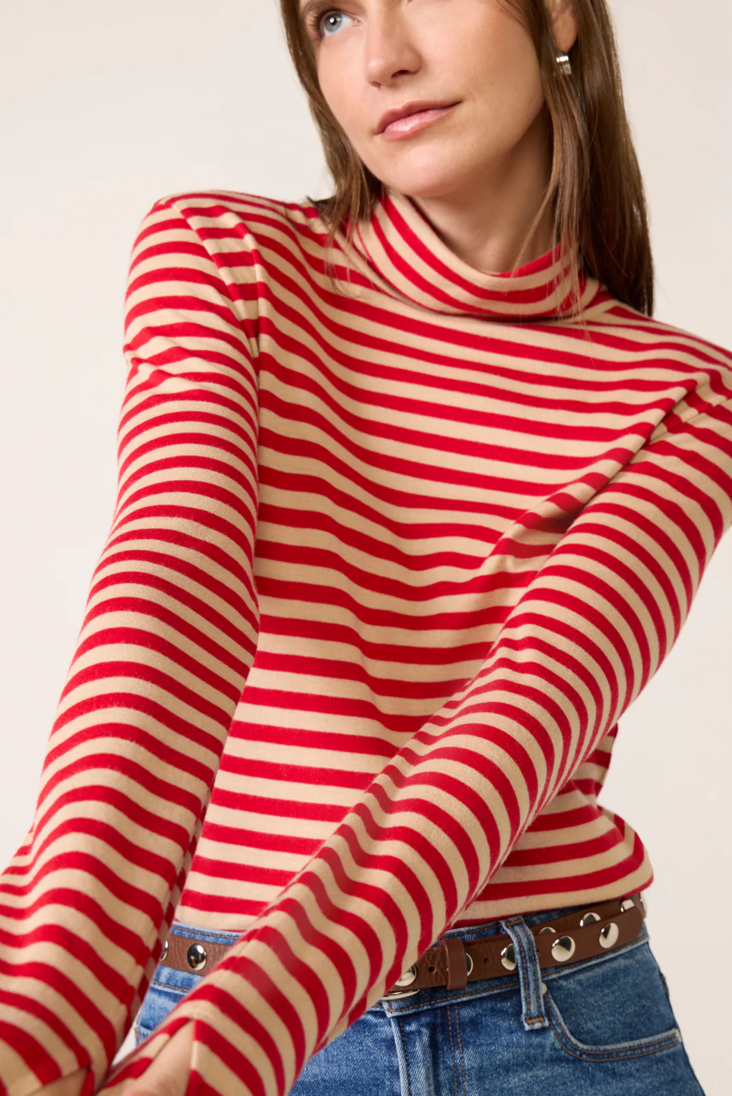 Feather Cloud Layering Turtleneck - Image 5