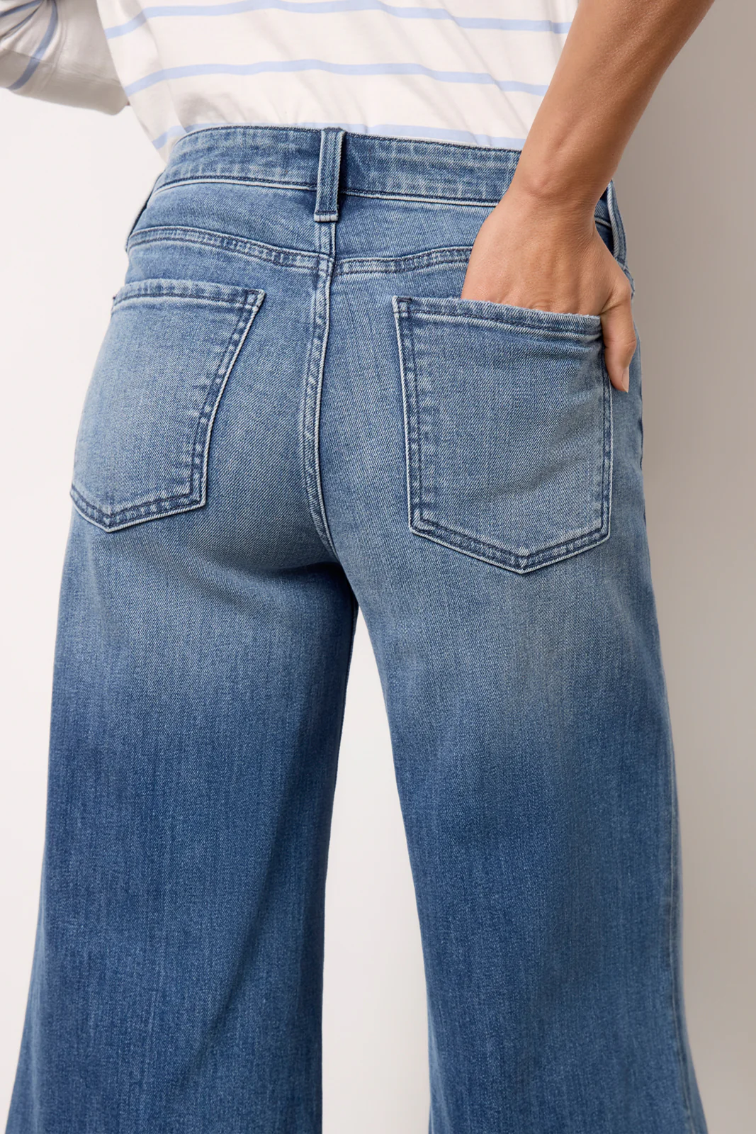 Goldie w Exaggerated Hem - Image 3