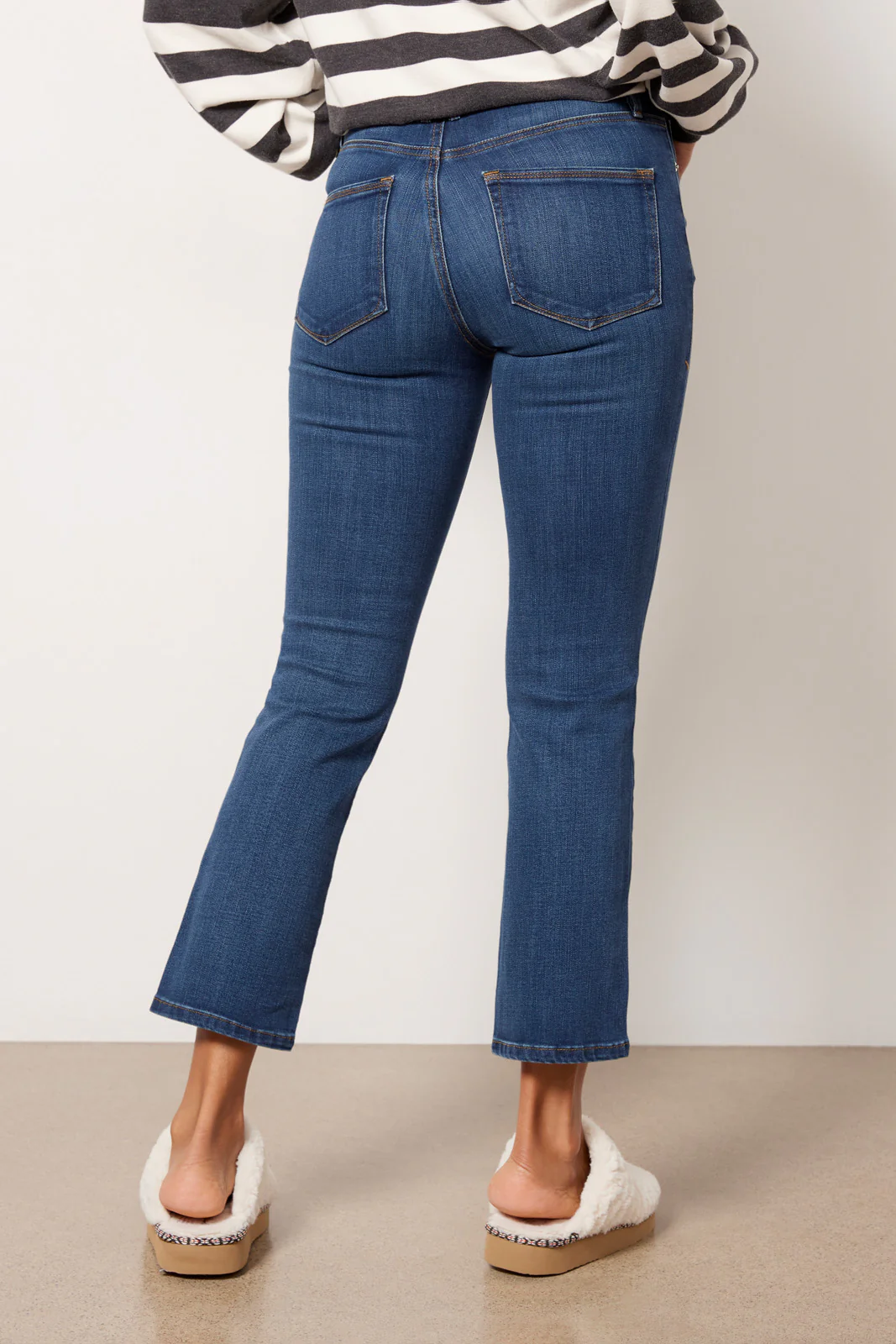 Good Legs Straight - Image 3