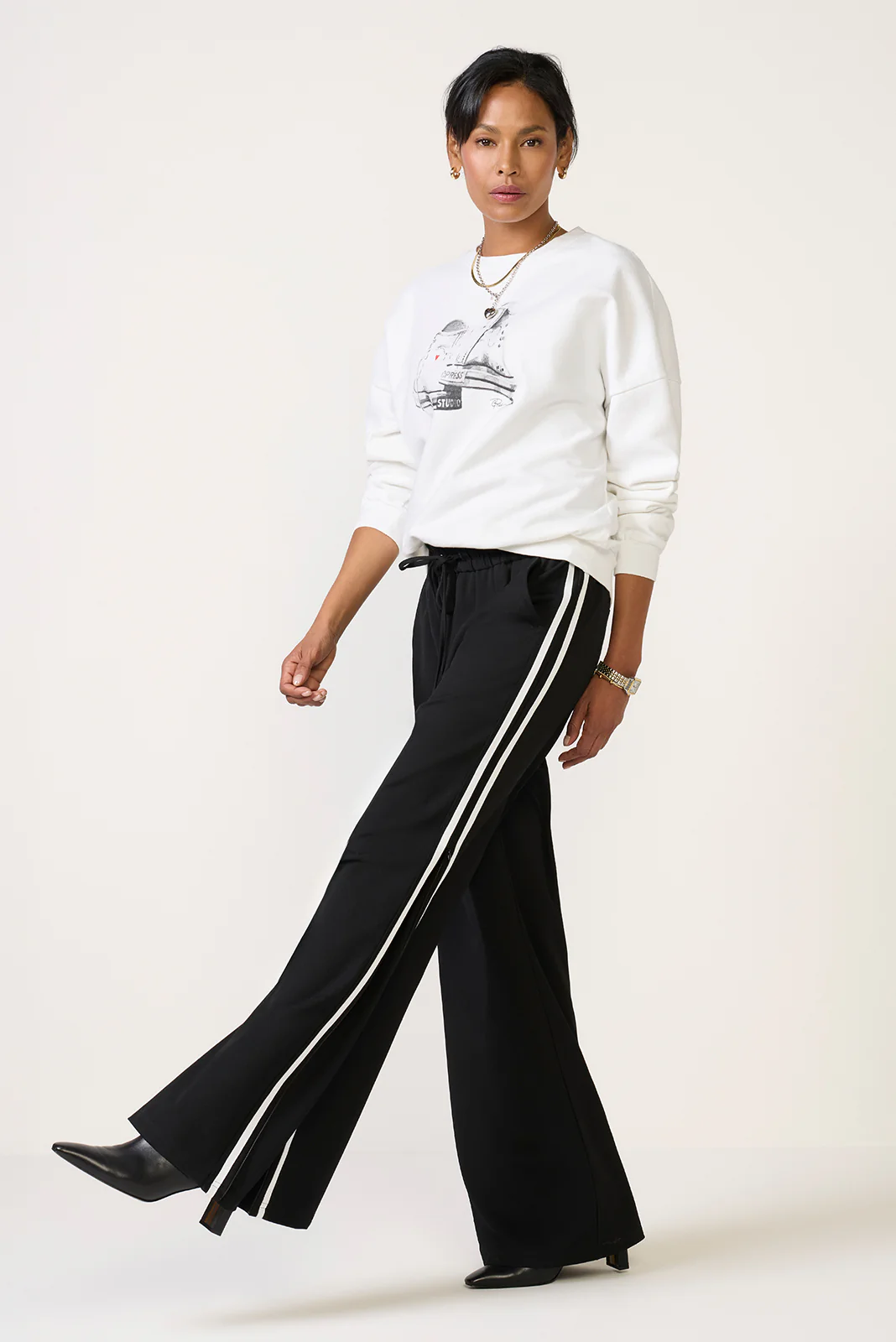 Hightop Cozy Sweatshirt - Image 2