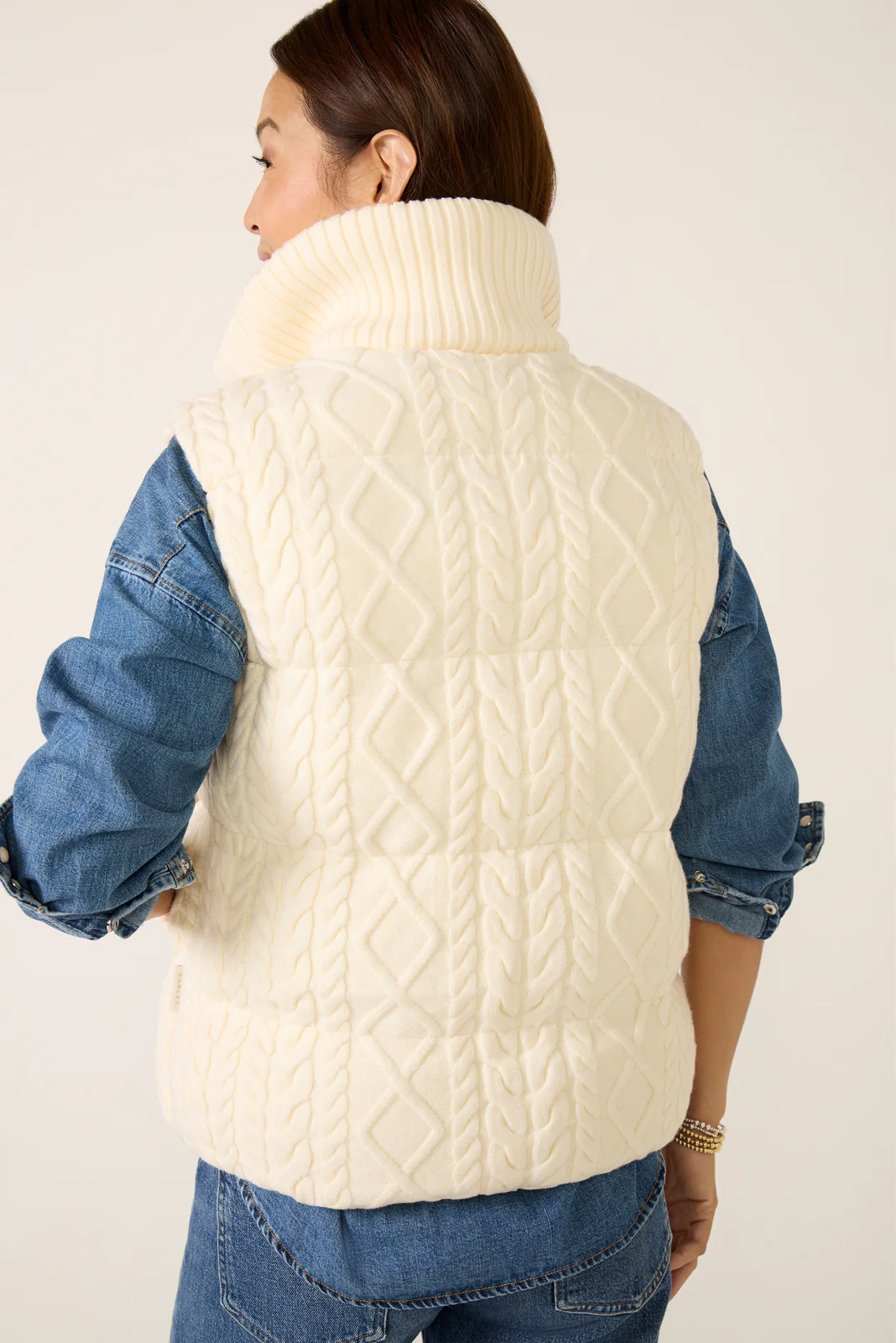 Irina Cable Knit Gilet - Image 4
