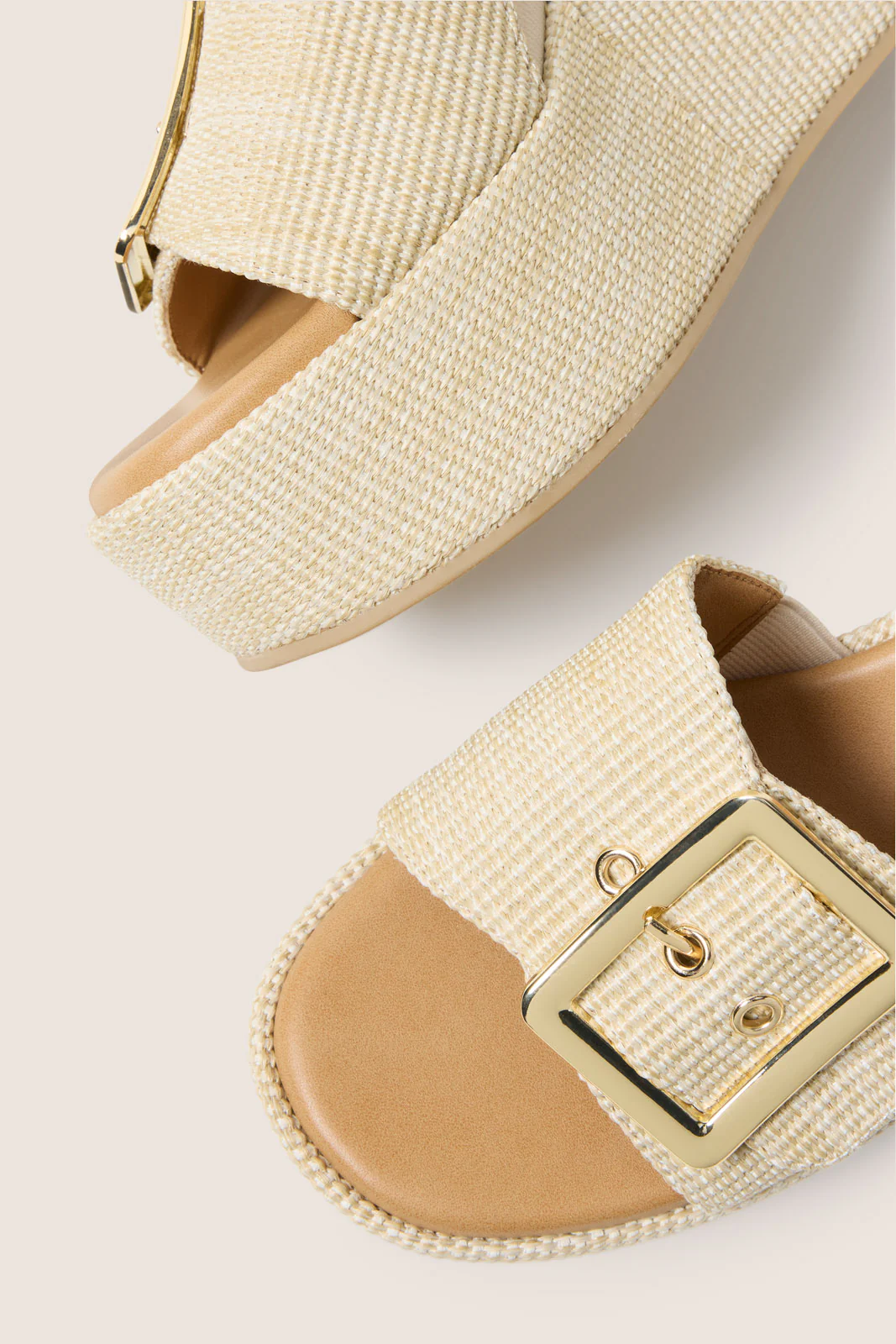 Jilian Wedge - Image 2