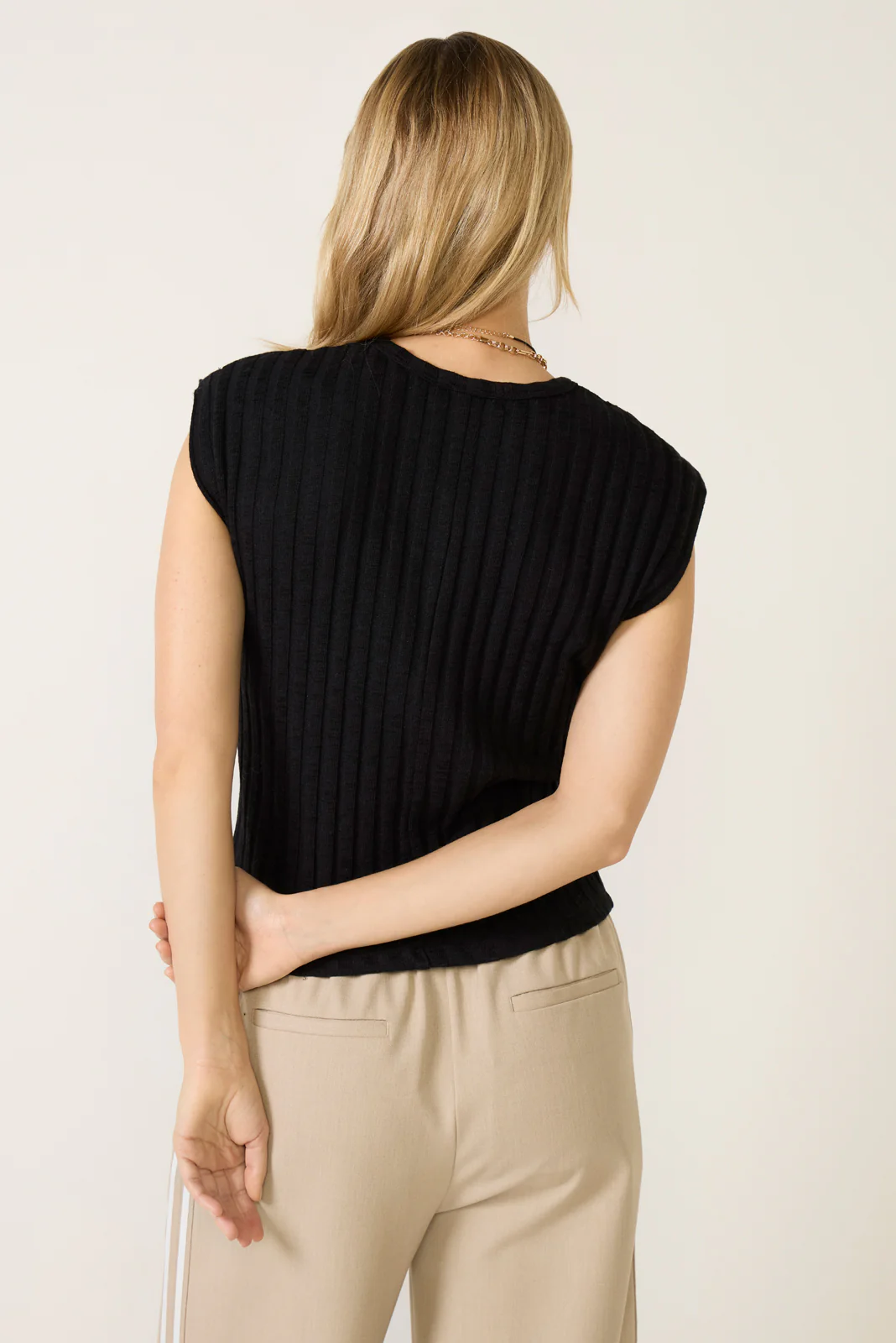 Jinny Muscle Top - Image 4