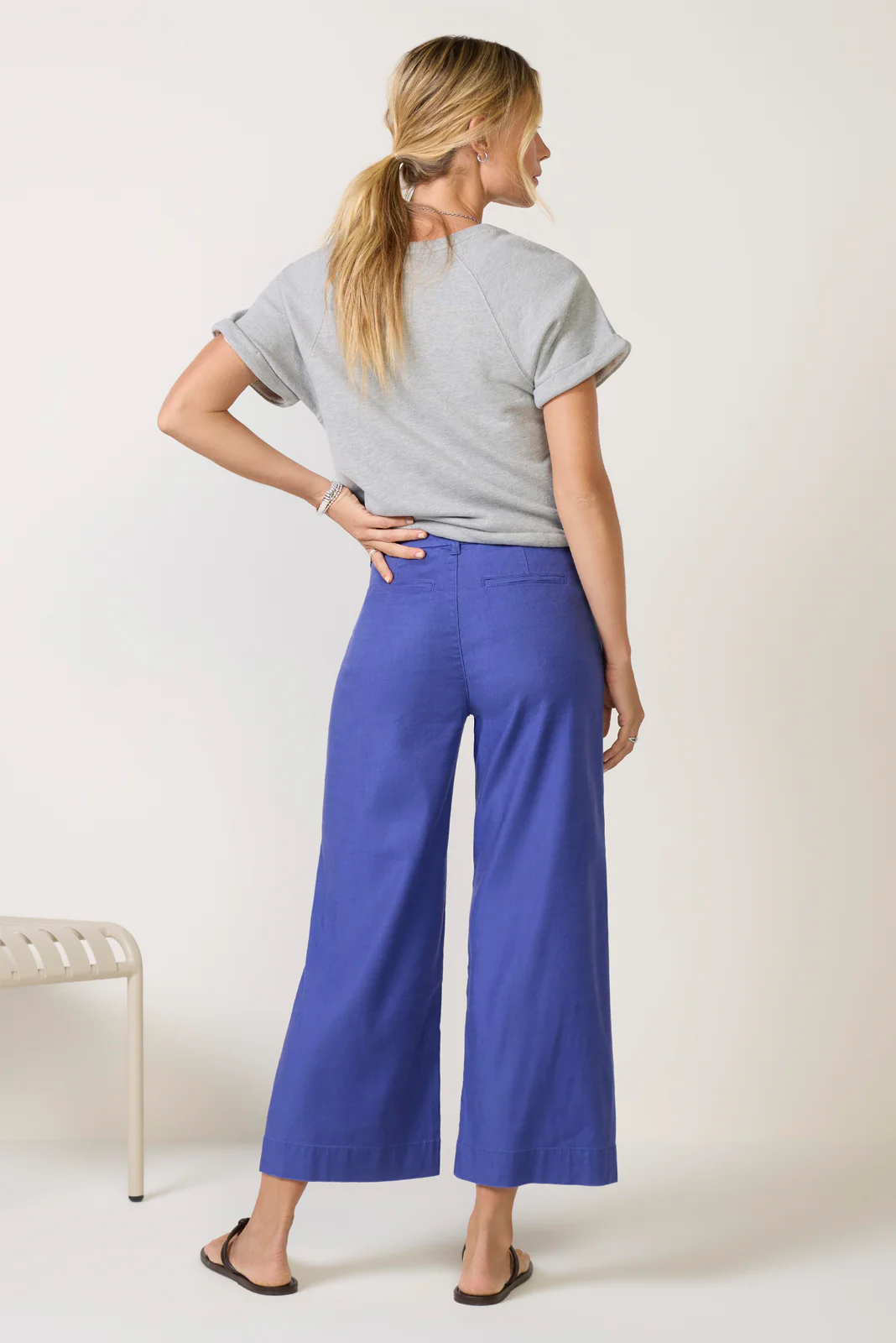 Joelle Stretch Linen Crop - Image 4