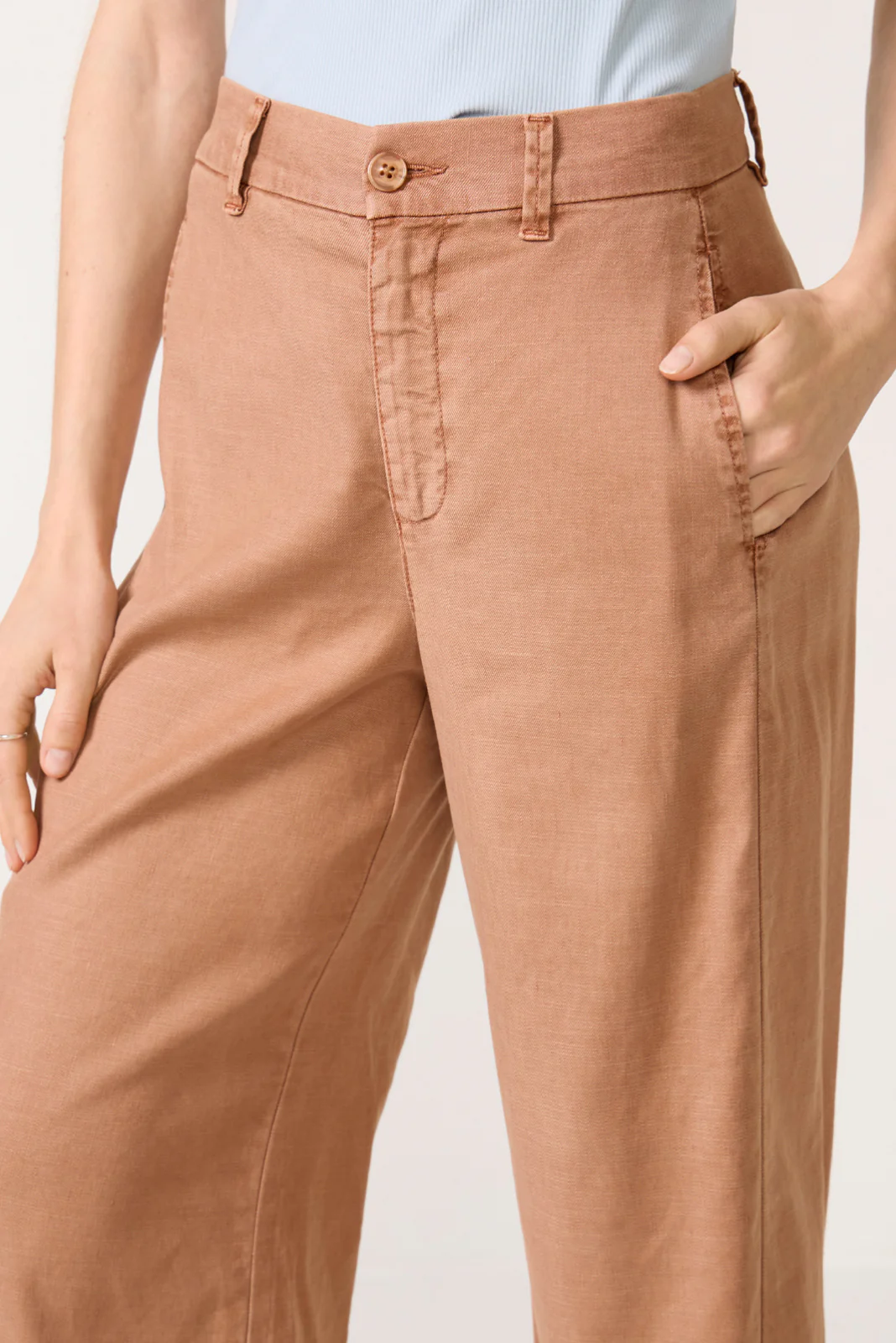 Joelle Stretch Linen Crop Pant - Image 2