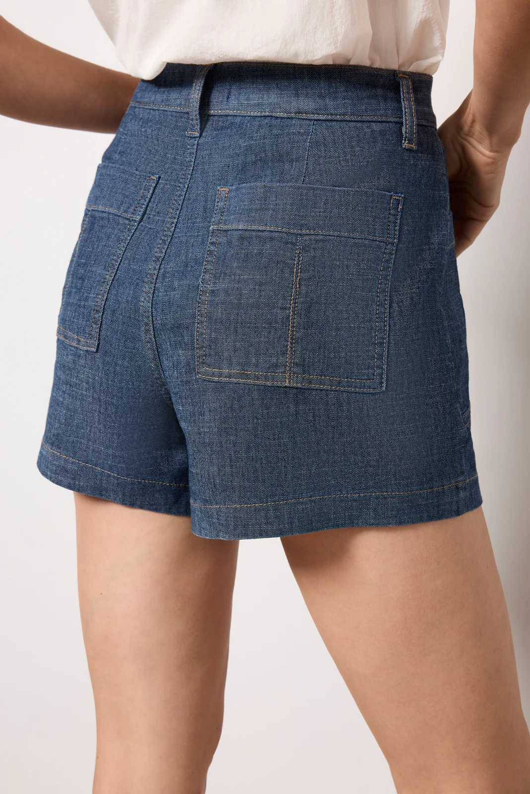 Joelle Stretch Linen Short - Image 3