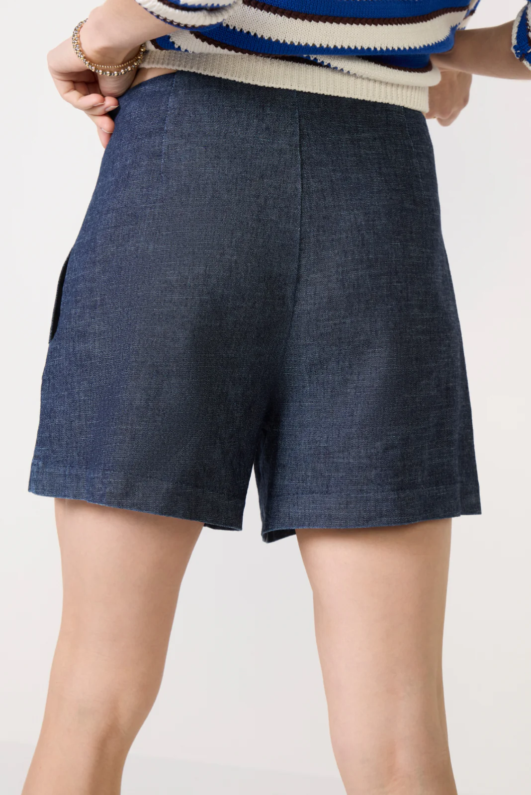Josi A Line Short - Image 3