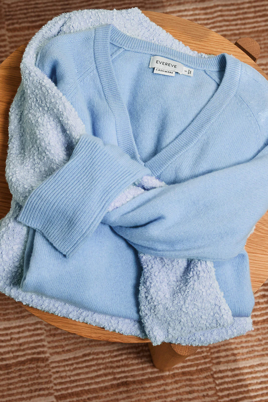 Kate Vneck Cashmere Pullover - Image 7