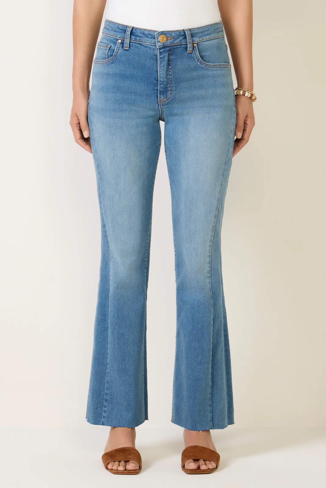 Kelly Bootcut Jean - Image 6