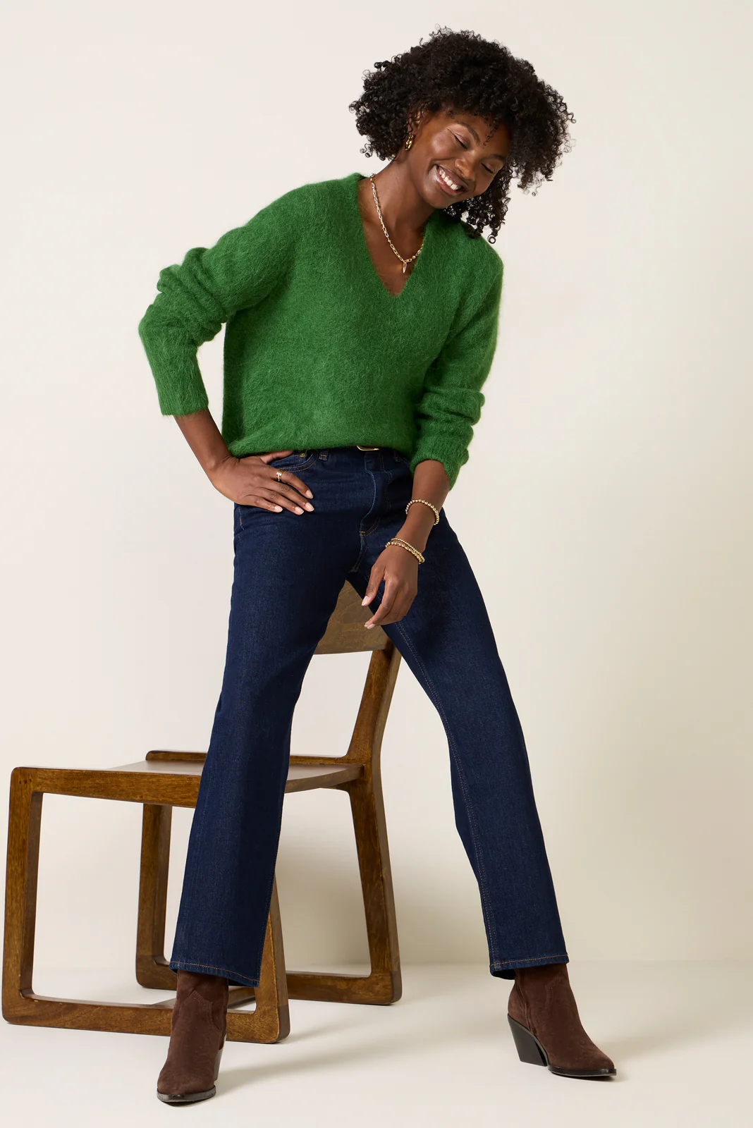 Kit V-Neck Sweater - Image 5