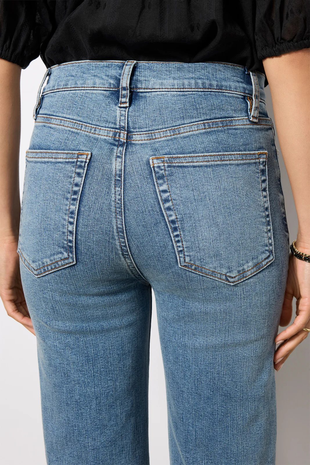 Le Sleek Straight - Image 3