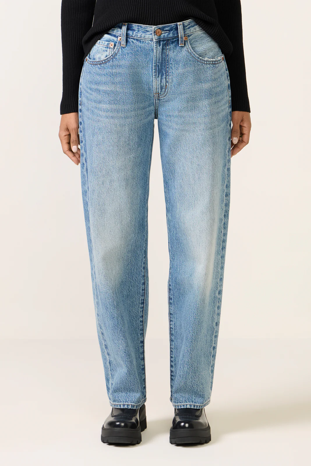 Lexi Bowed Barrel Jean - Image 5