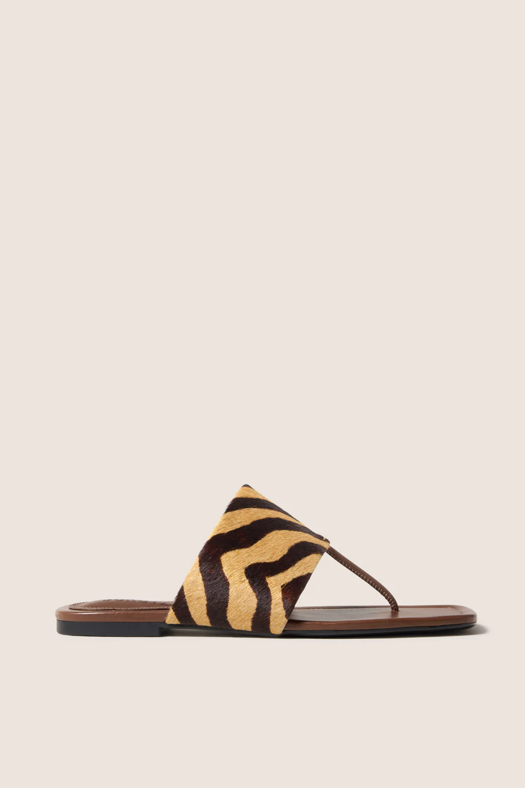 Martha Flat Sandal - Image 4
