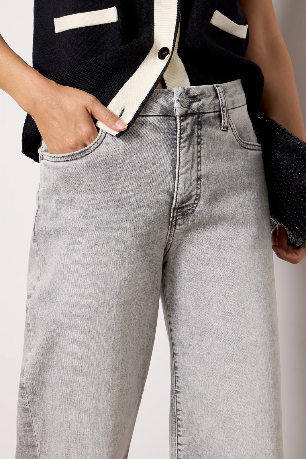 Meg w Seam Detail - Image 2