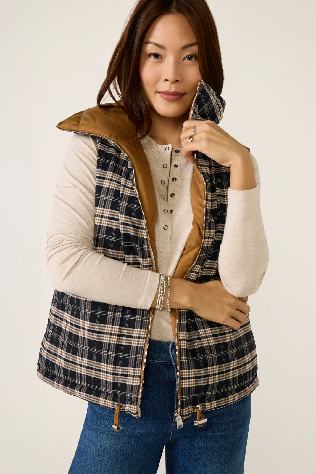 Miya Reversible Gilet - Image 2