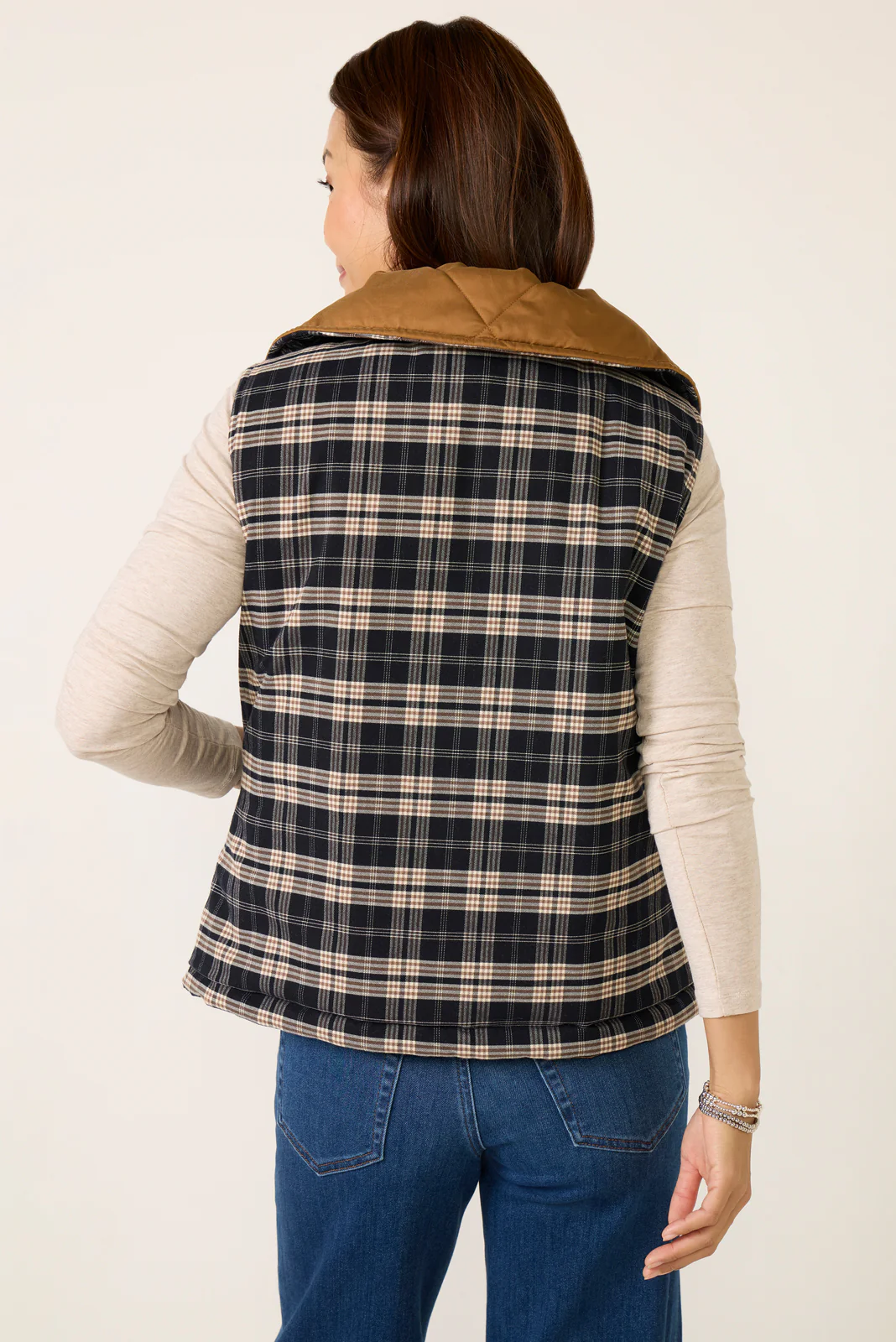 Miya Reversible Gilet - Image 4
