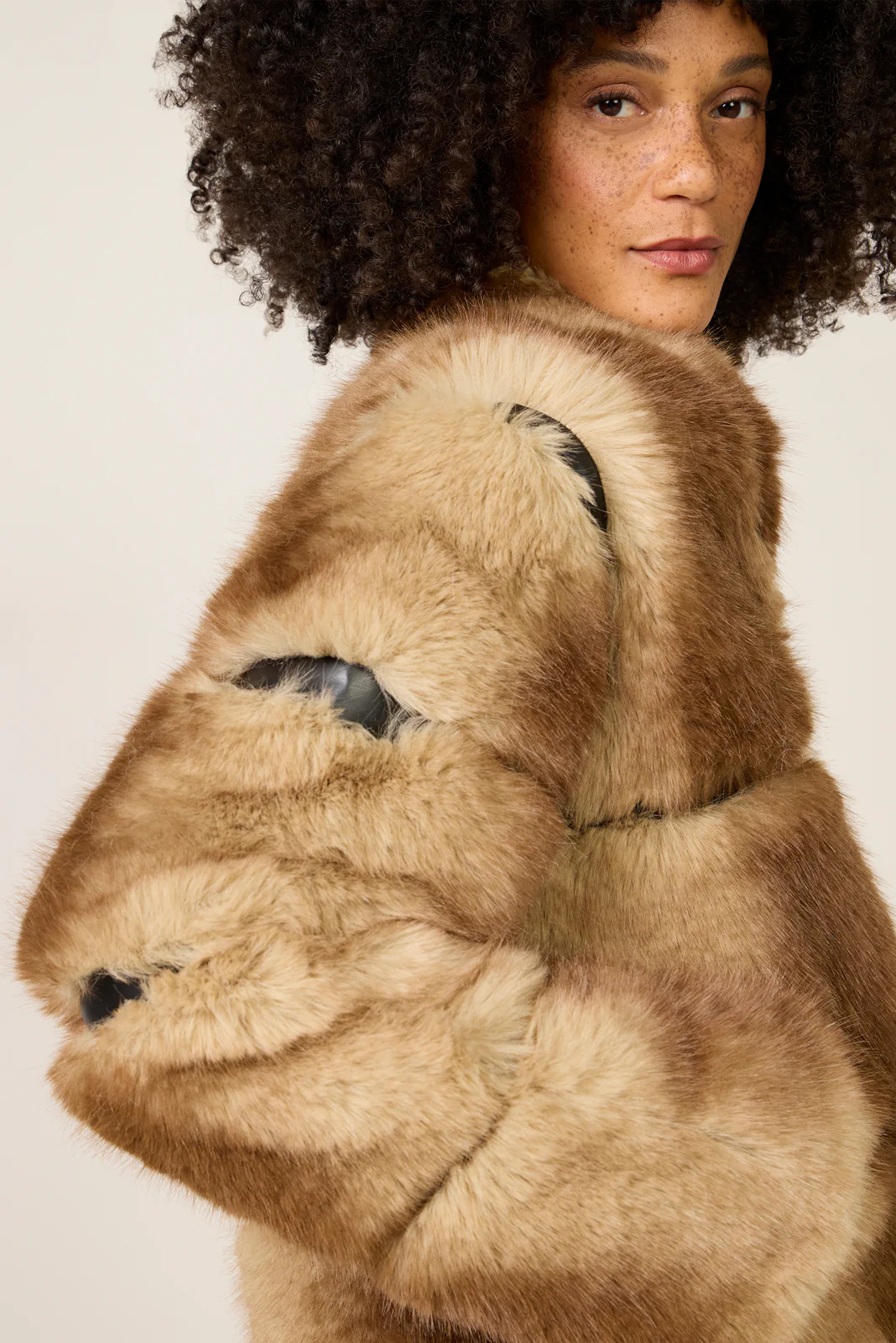 Sai Mink Coat - Image 2