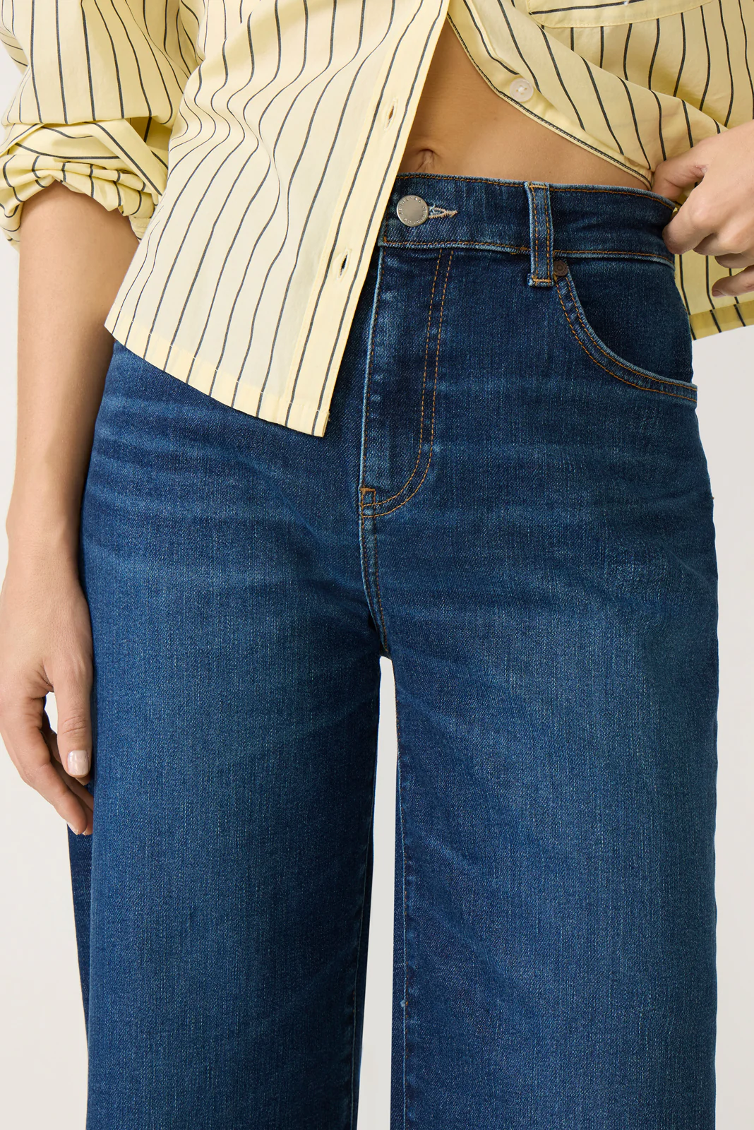 Saige Wide Leg Crop - Image 2