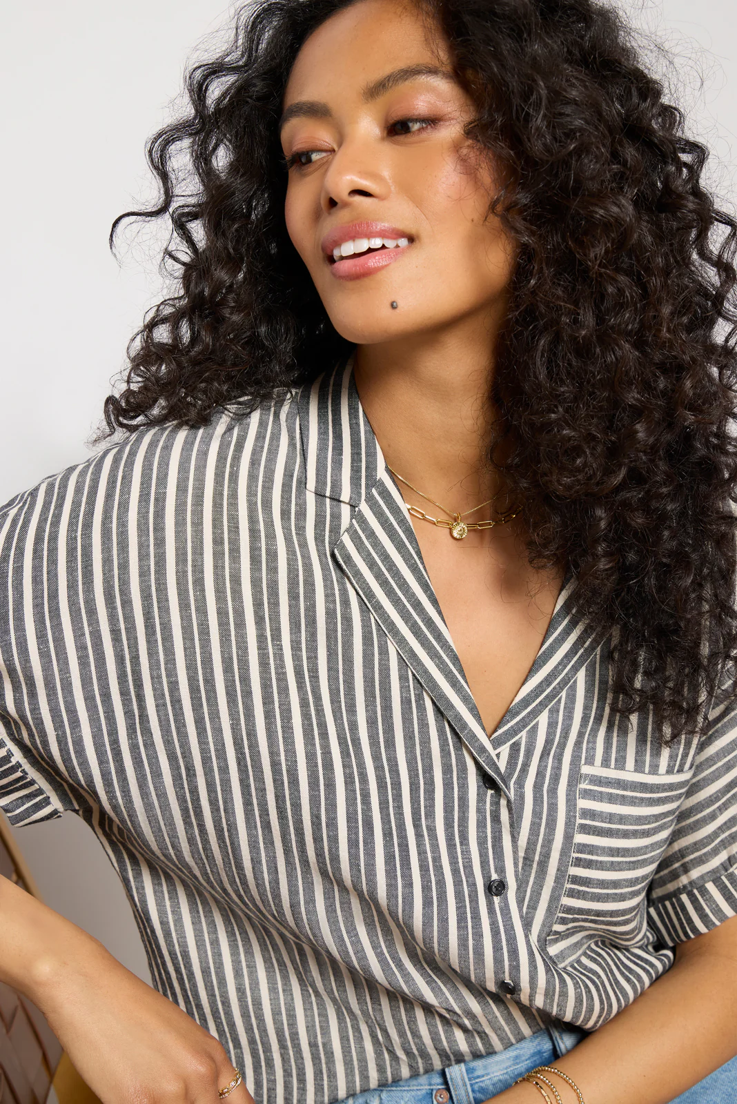 Sophia Linen Resort Shirt - Image 3