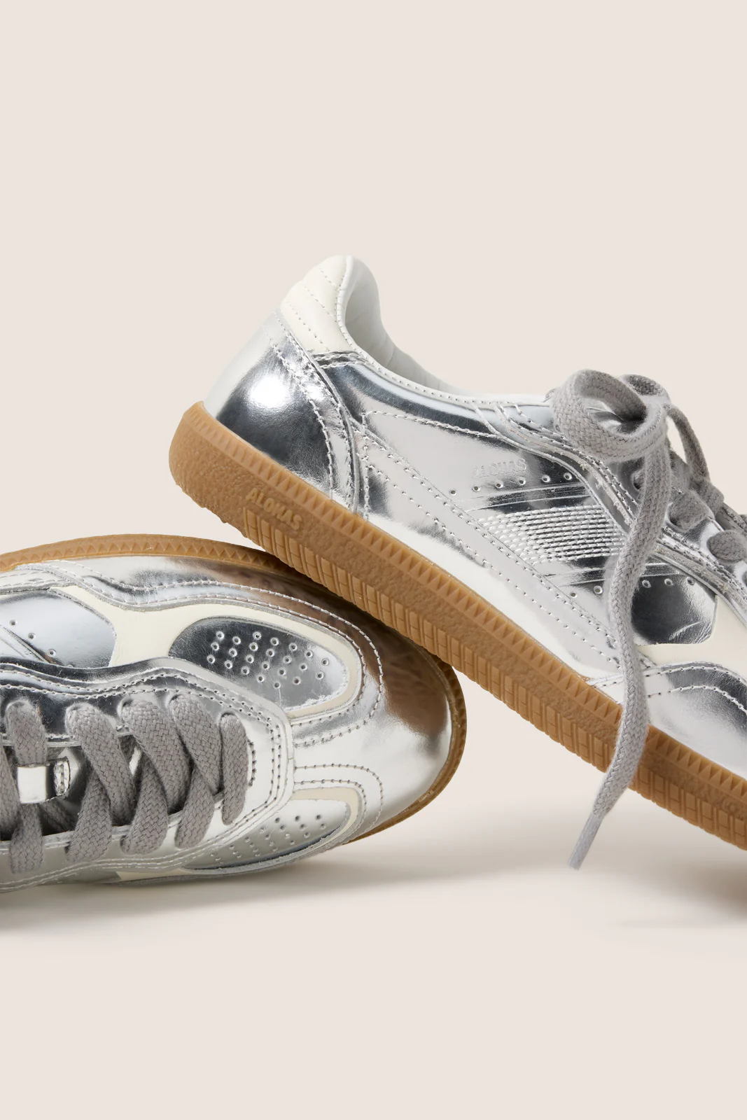 TB.490 Shimmer Sneaker - Image 3
