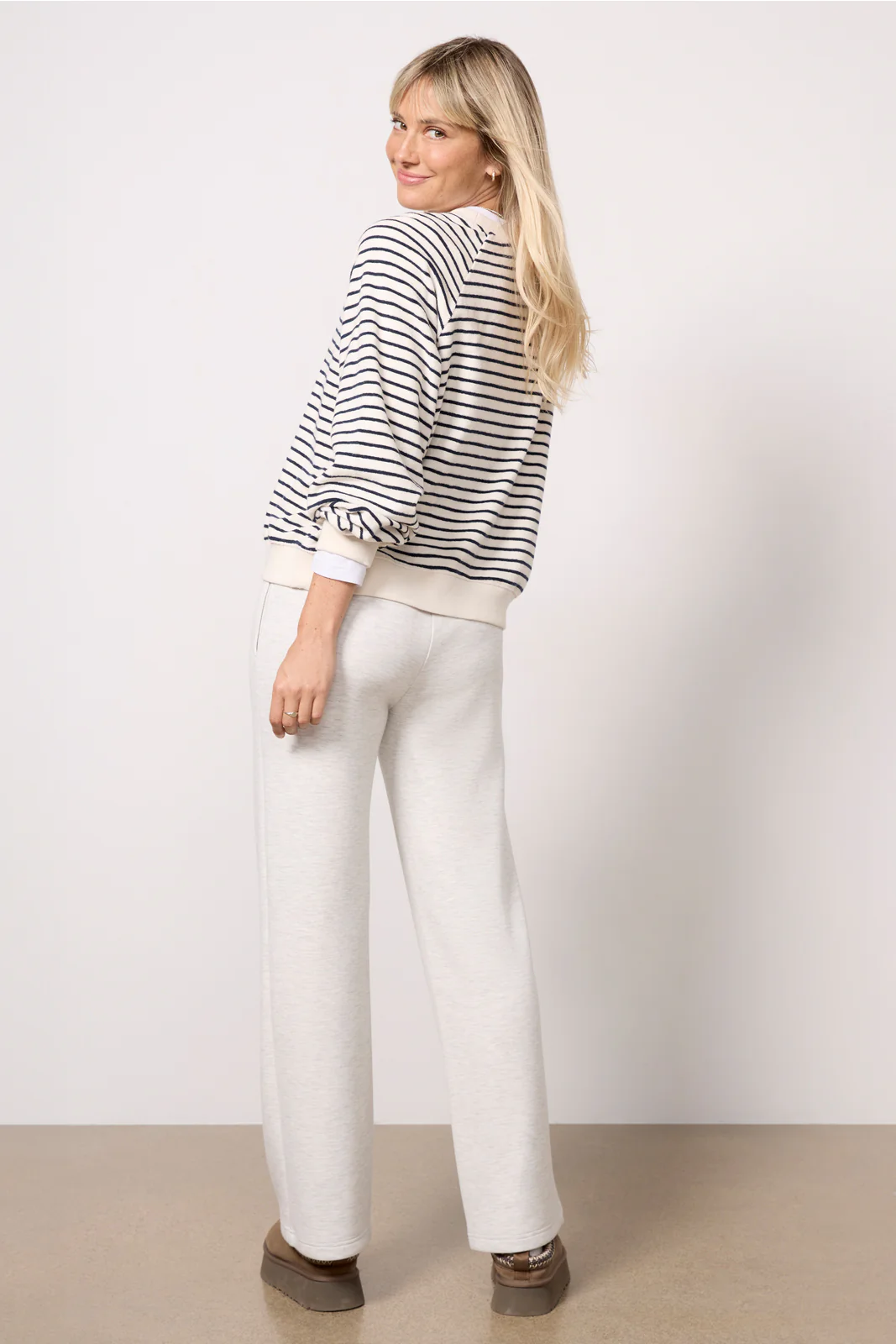 The Wide Leg Pant 30` - Image 4