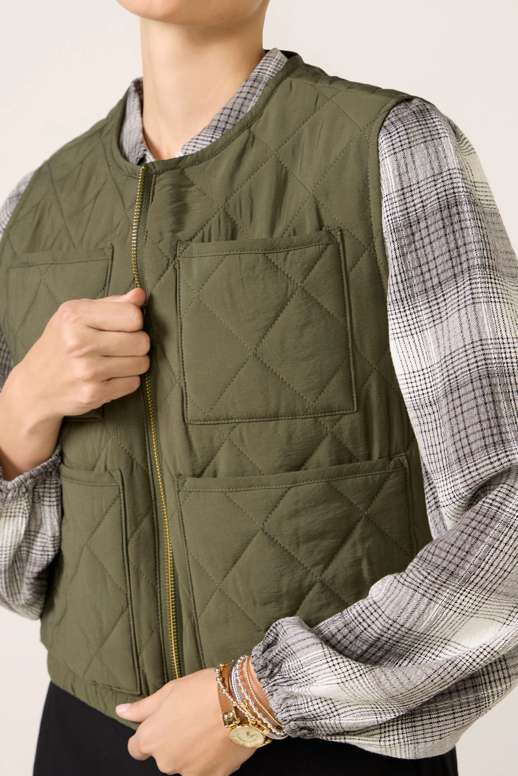 Theo Quilted Vest - Image 3